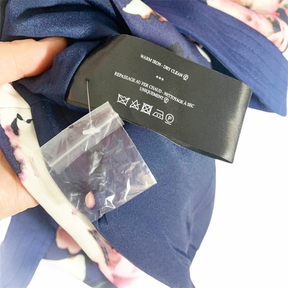 🎁 2/$20 Finders Keepers Floral Pursuit Sheath Dress, M - Picture 5 of 9